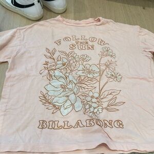 light pink billabong shirt xs